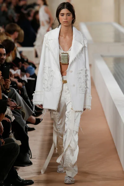 Look 23